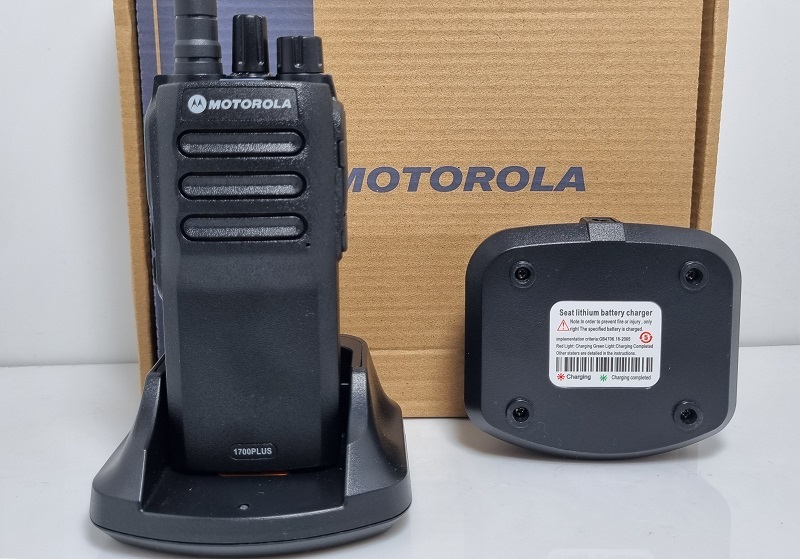 نمایندگی خرید فروش قیمت شارژر بیسیم موتورولا 1700plus_15w